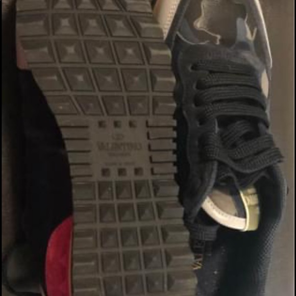 Valentino Garavani sneakers - Picture 3 of 5